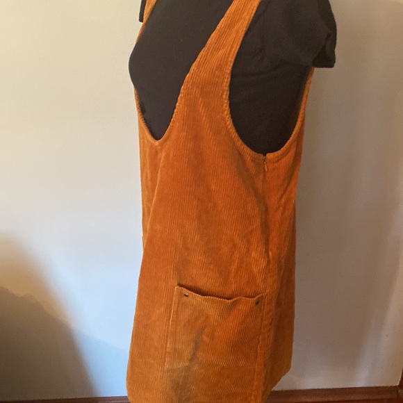 ❤️ Forever 21 Corduroy overall style dress. Size Large❤️ - Picture 6 of 8